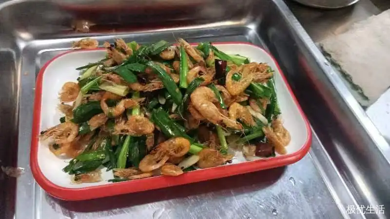 韭菜河虾